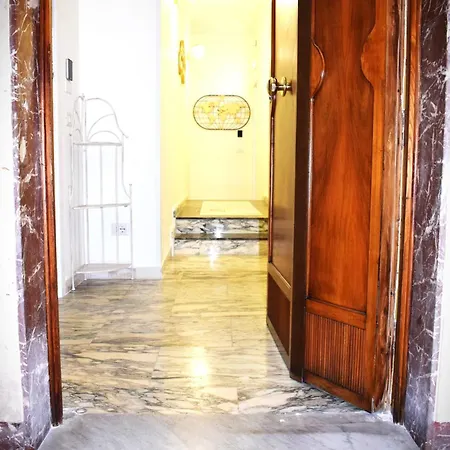 Il Terrazzino Di Piazza Verga 4*